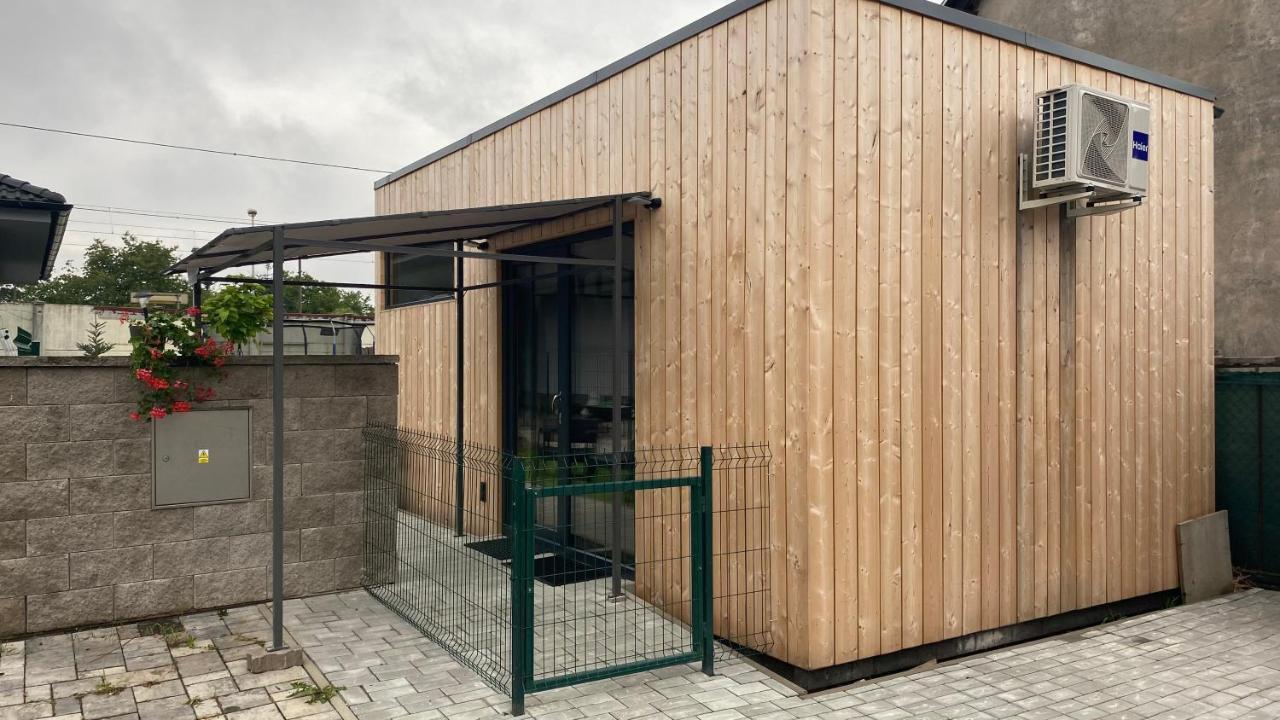 Tiny House Apartment Пардубице Екстериор снимка